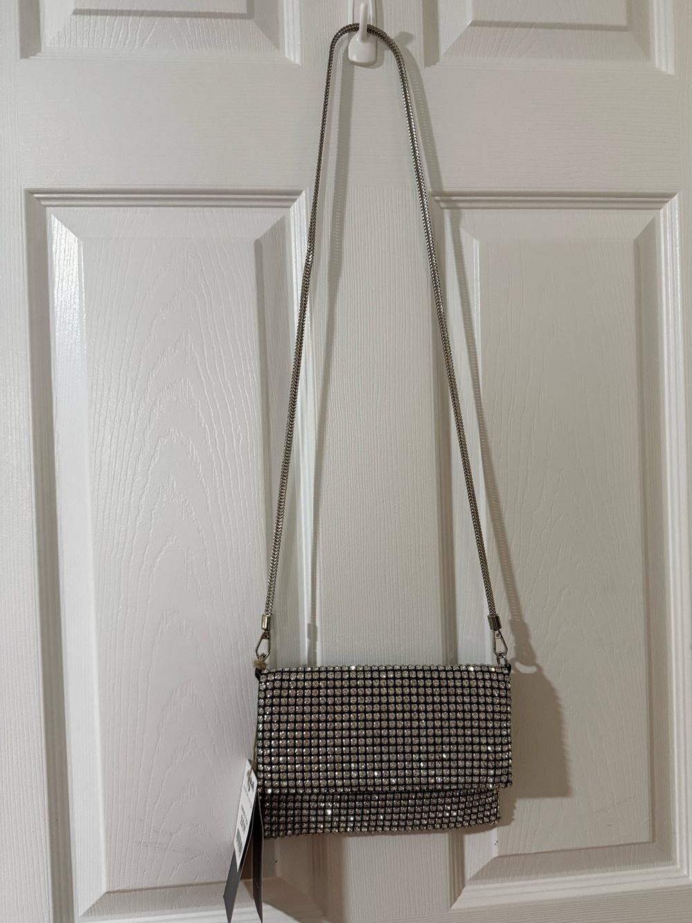 BNWT Silver Rhinestone Evening Crossbody Clutch with Chain Strap